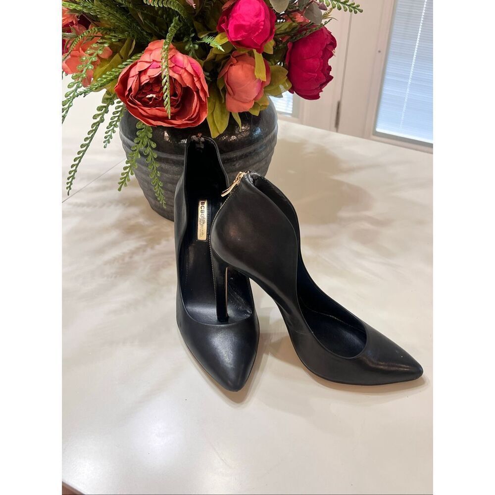 BCBGeneration Women's Leather Zipper Detail Conrad High Heel Pumps Black Size 9